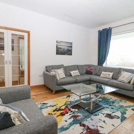 Villa Coed Llai à Holyhead Extérieur photo