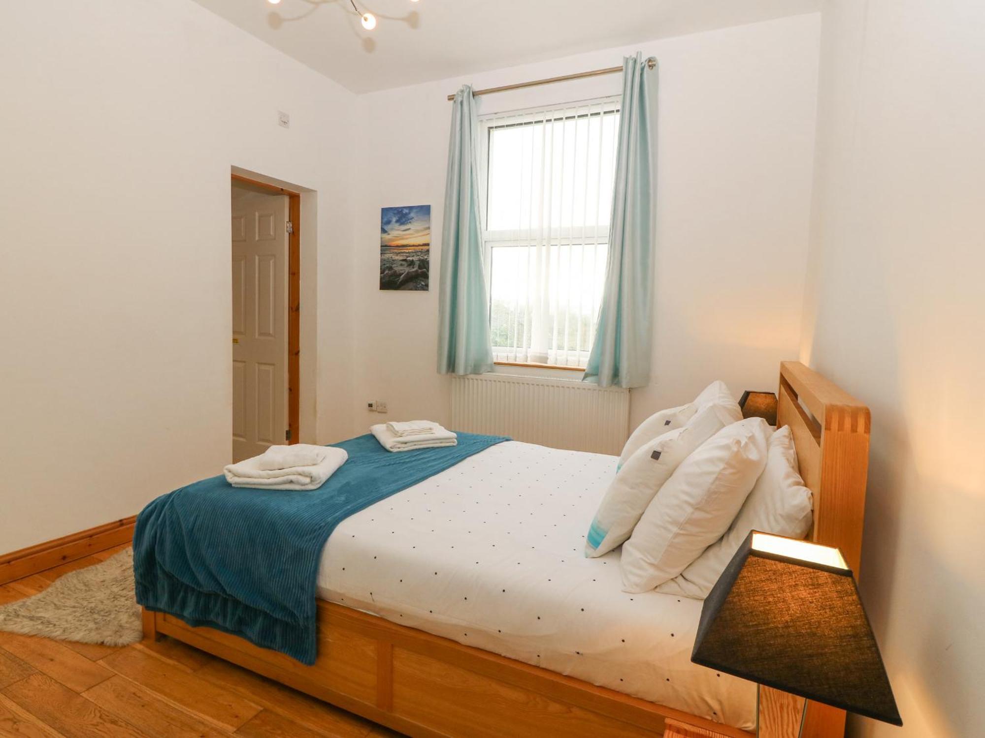 Villa Coed Llai à Holyhead Extérieur photo